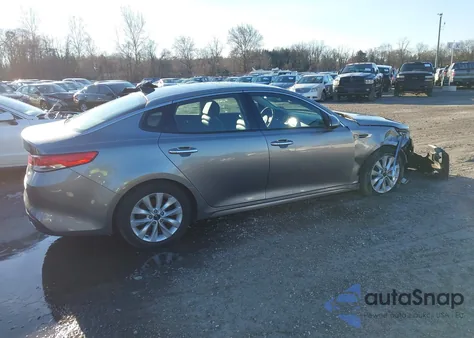 2018 Kia Optima Ex z USA, uszkodzony, nr VIN 5XXGU4L38JG213262